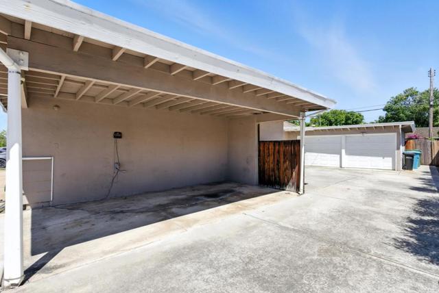 2475 Karen Drive, Santa Clara CA: https://media.crmls.org/mediaz/a1819ca6-e00d-453d-ac12-a80ceaae7962.jpg