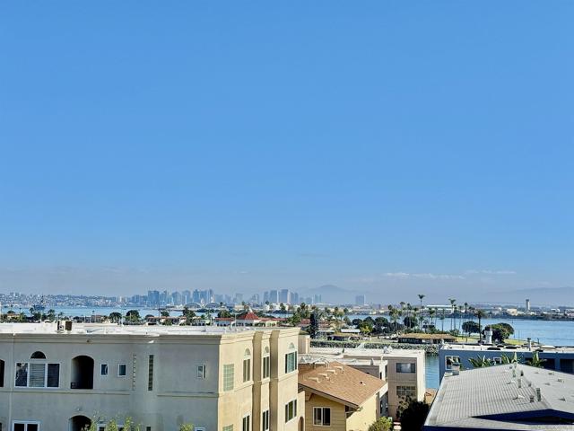 370 Rosecrans St, San Diego CA: https://media.crmls.org/mediaz/a181ceec-6cd7-4831-aa44-03d1d4f4a55b.jpg