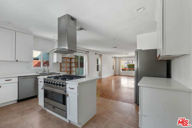4031 Edenhurst Avenue, Los Angeles CA: https://media.crmls.org/mediaz/a1832add-138b-4477-a064-2fe53b6edeb4.jpg