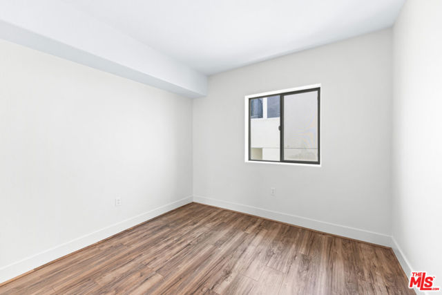 5232 Satsuma Avenue, North Hollywood CA: https://media.crmls.org/mediaz/a183a60b-103d-48f0-b878-bdbf2194e146.jpg