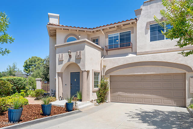 1012 Pan Court, Newbury Park CA: https://media.crmls.org/mediaz/a1844298-9fd2-45f7-8214-c6b02445db7e.jpg