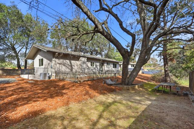 12387 Stonebrook Drive, Los Altos Hills CA: https://media.crmls.org/mediaz/a1844d6e-a6e4-49fd-94c9-4251132521f0.jpg