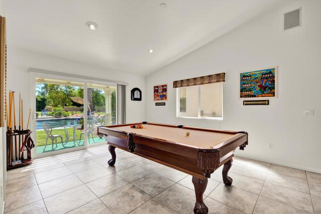 14265 Sandhill Rd, Poway CA: https://media.crmls.org/mediaz/a1847f04-4d0e-489b-908a-4b1a6c6e67c1.jpg