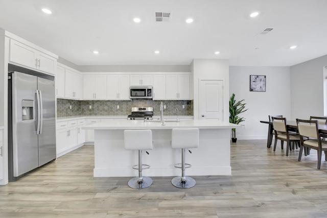 5161 Maniago Way, Antioch CA: https://media.crmls.org/mediaz/a184c3ef-59b9-4d06-85fa-501bf286aa0f.jpg