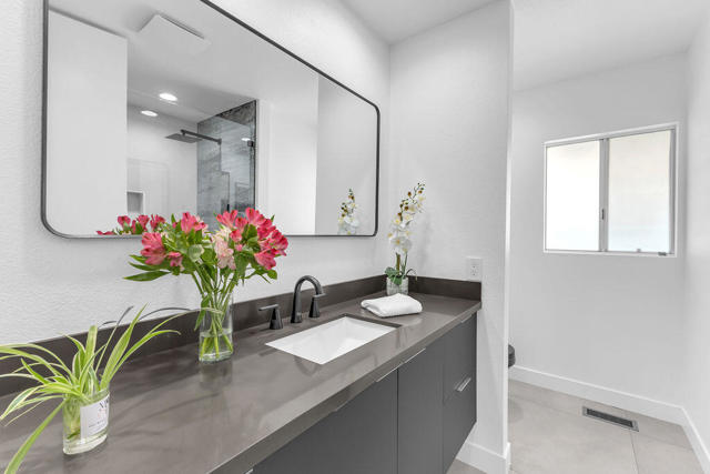 469 E Mariposa Drive, Palm Springs CA: https://media.crmls.org/mediaz/a184f8bb-4266-46f1-8f60-f05fea2779a3.jpg