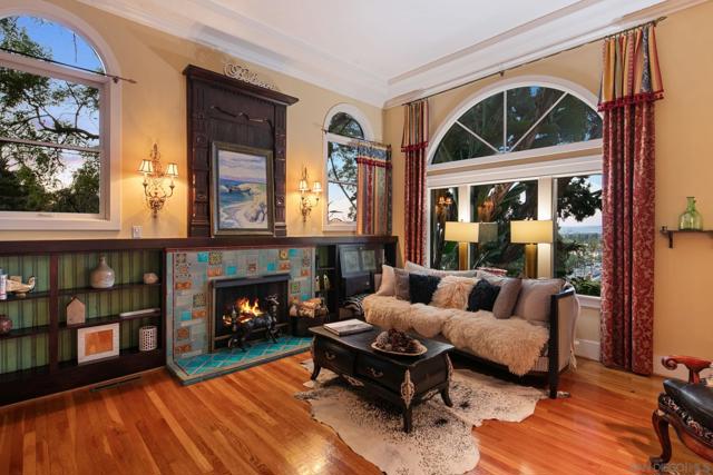 1115 S Mollison Ave, El Cajon CA: https://media.crmls.org/mediaz/a18572c4-199f-4d90-aa40-dbafe1a2efb6.jpg