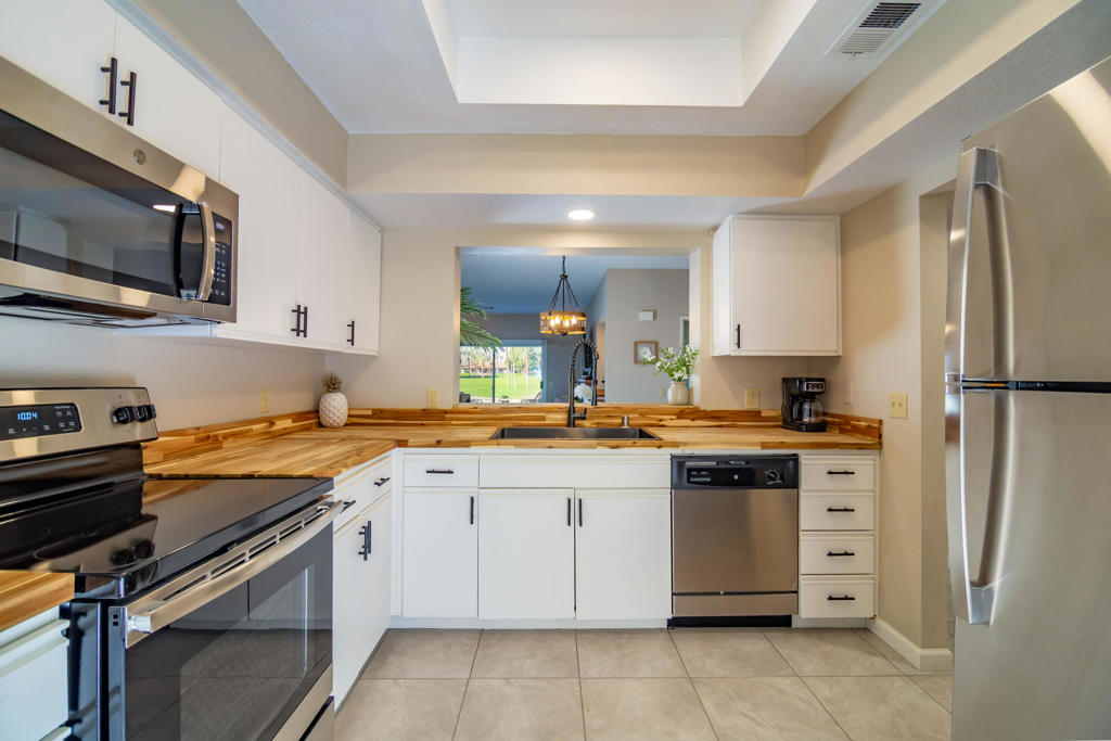 MLS #219138179PS image #2