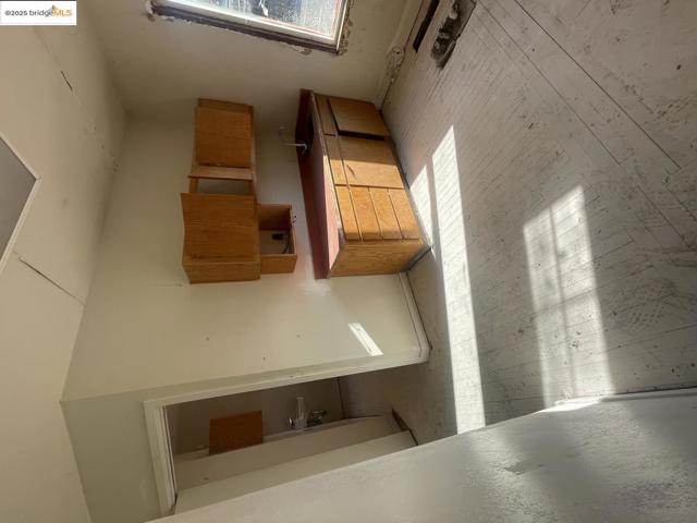 2890 Concord BLVD, Concord CA: https://media.crmls.org/mediaz/a1872962-bab5-4261-a83d-ddfdfe8e53c6.jpg
