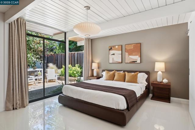 206 Santa Fe Dr, Walnut Creek CA: https://media.crmls.org/mediaz/a18895c9-f36f-49a0-a1b7-f0f32bbb6d28.jpg