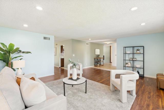 Detail Gallery Image 12 of 51 For 3433 Kennelworth Lane, Bonita,  CA 91902 - 5 Beds | 2/1 Baths