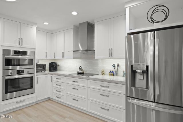 311 w W Summer Street, Ojai CA: https://media.crmls.org/mediaz/a1893052-b5de-4da2-b761-0cdcf3f900d5.jpg