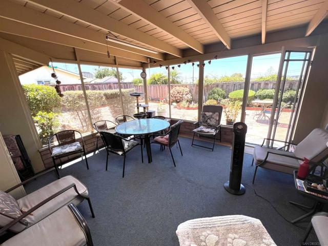 5055 Mount Frissell Dr, San Diego CA: https://media.crmls.org/mediaz/a18a25ad-2985-495d-b89f-324f43daa805.jpg