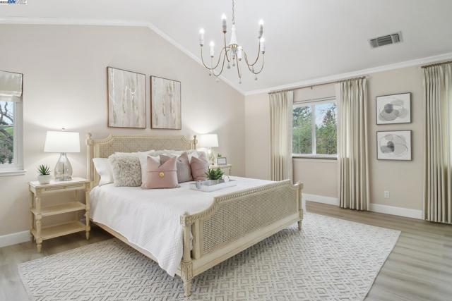 484 El Pintado Rd, Danville CA: https://media.crmls.org/mediaz/a18a50d2-2f89-4cb6-a71b-e66c58f4812b.jpg