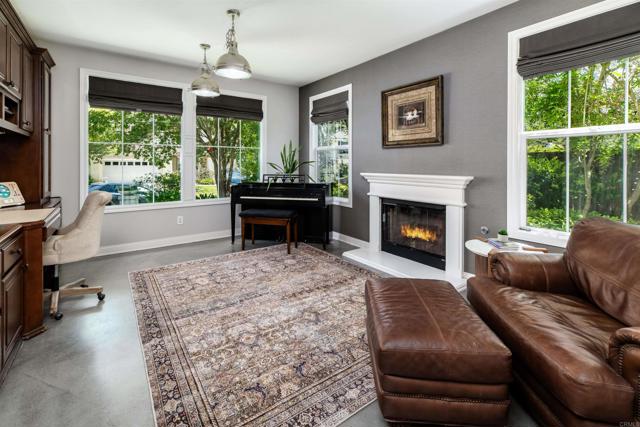 1569 Glencrest Drive, San Marcos CA: https://media.crmls.org/mediaz/a18aafcb-811b-4c48-af3d-eb4a6e93c09e.jpg