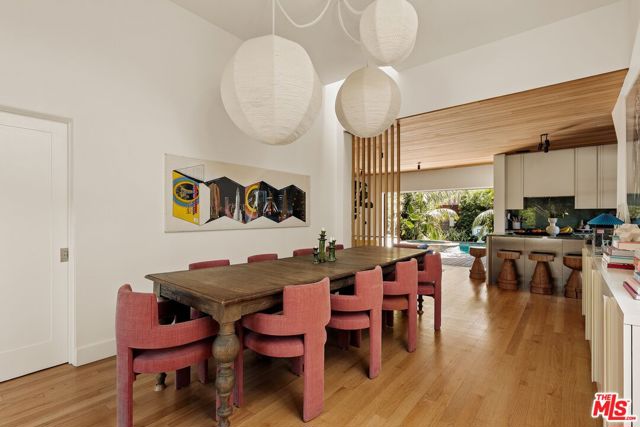 712 Nowita Place photo 15