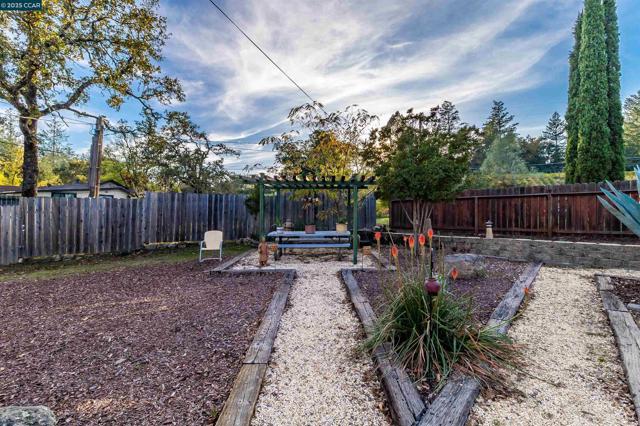 80 Diogenes Dr, Angwin CA: https://media.crmls.org/mediaz/a18baa52-d2a5-4657-9a79-4047fba6667d.jpg