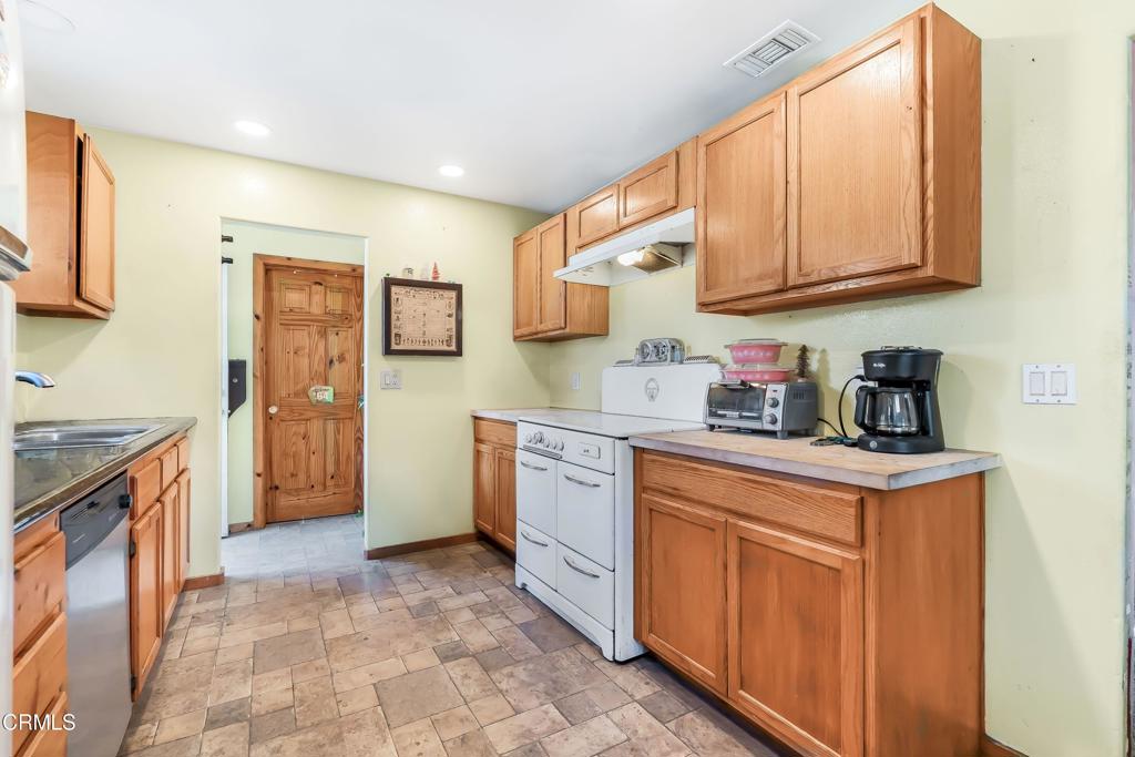 A18Bab74 C0Bd 4E56 82A8 Fae220Ca5Bbb 10482 Santa Ana Road, Oak View, Ca 93022 &Lt;Span Style='BackgroundColor:transparent;Padding:0Px;'&Gt; &Lt;Small&Gt; &Lt;I&Gt; &Lt;/I&Gt; &Lt;/Small&Gt;&Lt;/Span&Gt;