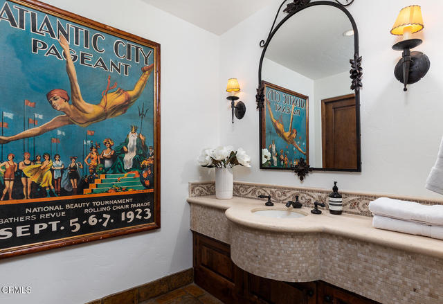Detail Gallery Image 42 of 77 For 4144 Chevy Chase Dr, La Canada Flintridge,  CA 91011 - 5 Beds | 4/4 Baths