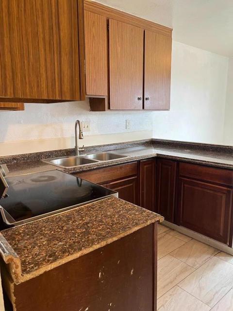 916 Acosta Plaza, Salinas CA: https://media.crmls.org/mediaz/a18cad1c-c7da-4759-a17c-2485de02bbd0.jpg