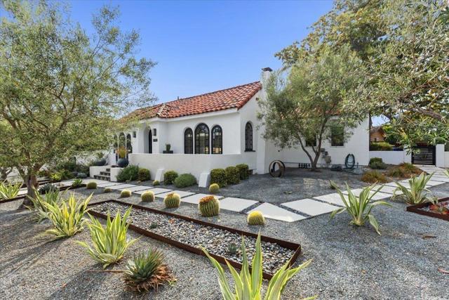 2778 Rosecrans St, San Diego CA: https://media.crmls.org/mediaz/a18d21d6-60ab-4fc2-bc74-e81bcdde8123.jpg