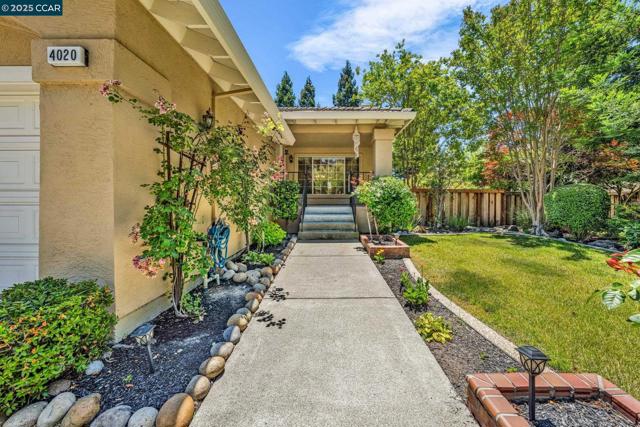 4020 Westminster Pl, Danville CA: https://media.crmls.org/mediaz/a18d608e-ae33-482e-a54c-b486ab8c6698.jpg
