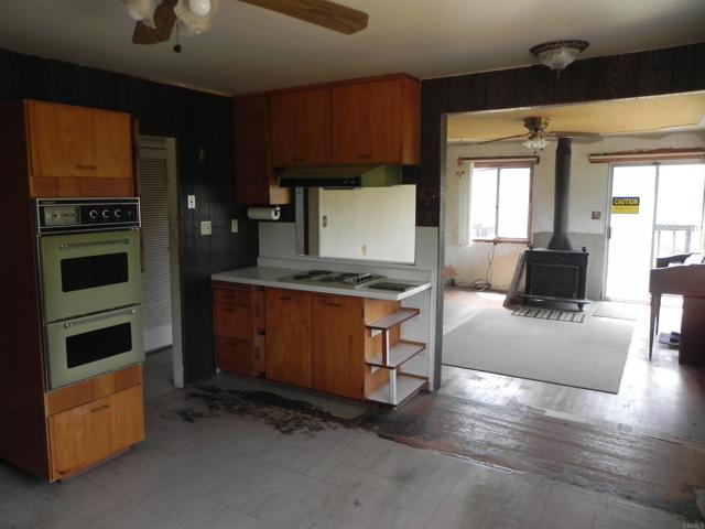 Detail Gallery Image 6 of 42 For 447 Patrick Dr, El Cajon,  CA 92019 - 3 Beds | 1 Baths