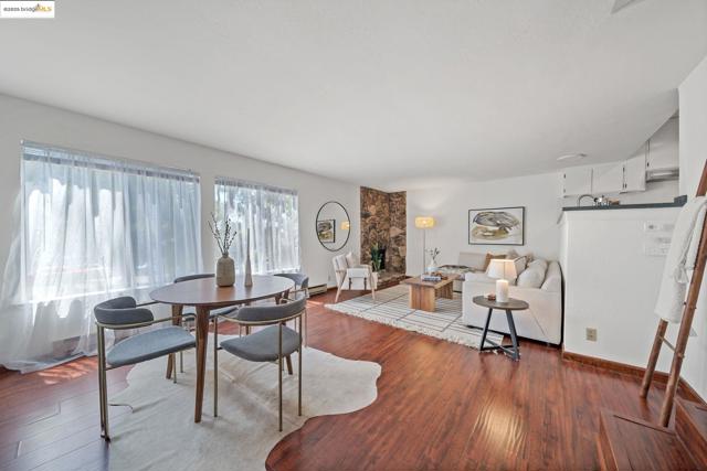 3501 35Th Ave, Oakland CA: https://media.crmls.org/mediaz/a18dc8a4-62a6-4838-bd66-38cfdeba9b65.jpg