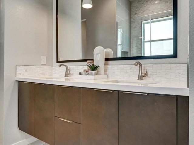 798 Obsidian Loop E, Palm Springs, CA 92264