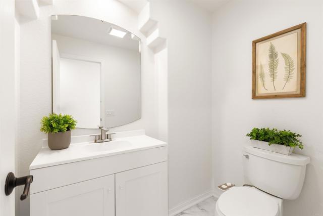 Detail Gallery Image 31 of 60 For 16883 Saint Andrews Dr, Poway,  CA 92064 - 5 Beds | 5/1 Baths