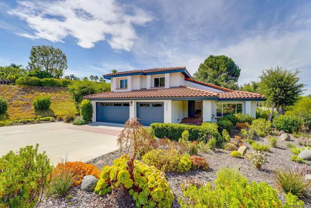 3302 Vista Rocosa, Escondido CA: https://media.crmls.org/mediaz/a18f2204-1647-4c65-8b86-ac682b649622.jpg