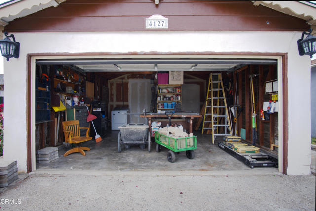 4127 S C Street, Oxnard CA: https://media.crmls.org/mediaz/a18f304b-f68c-45b6-946c-ae0ccc1969aa.jpg