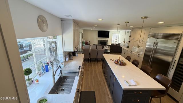 1584 Covington Avenue, Westlake Village CA: https://media.crmls.org/mediaz/a1913ae3-75d0-46a2-b8a8-d01efd730b10.jpg