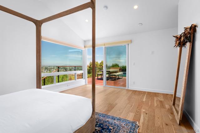 5745 Soledad Mountain Road, La Jolla CA: https://media.crmls.org/mediaz/a1918969-d8ec-4d3d-ad03-23ee331bb86e.jpg