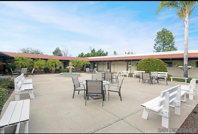 16566 Caminito Vencinos, San Diego CA: https://media.crmls.org/mediaz/a192e794-25e8-469e-83c2-da1a792f17f8.jpg