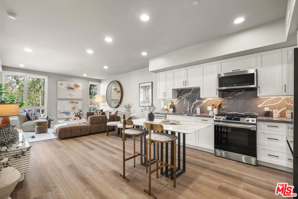 7428 Santa Monica Boulevard #202