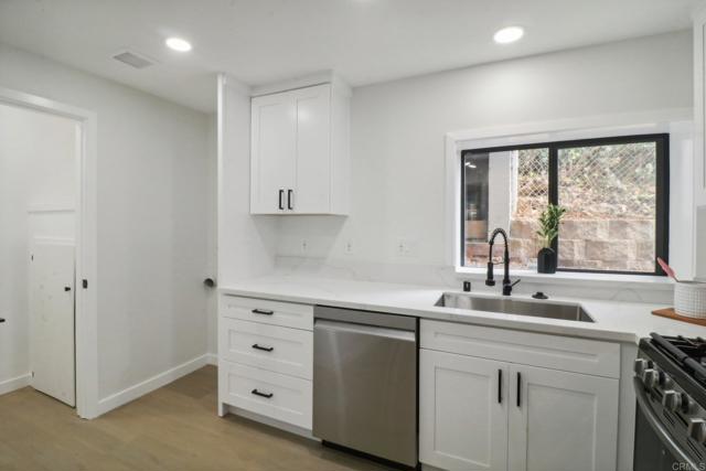 Image 38 of 44 For 5725 Mildred Street