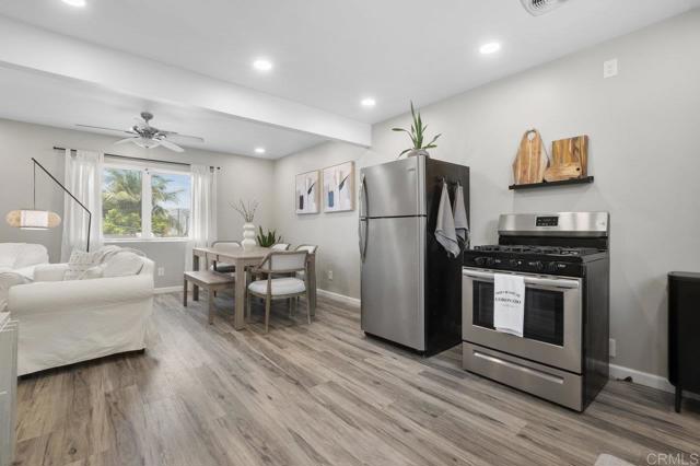 131 H Avenue, Coronado CA: https://media.crmls.org/mediaz/a19510e9-eba7-4513-b2f7-2342eb2fcb34.jpg