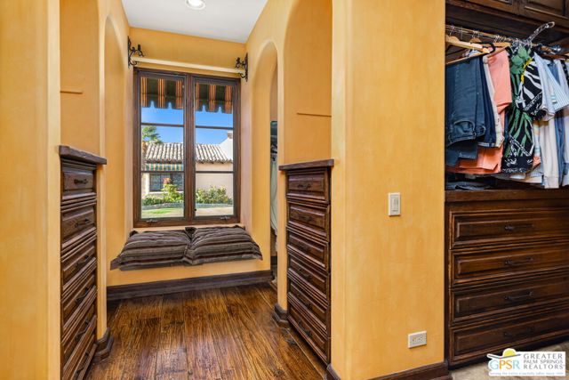 32 Clancy Lane, Rancho Mirage CA: https://media.crmls.org/mediaz/a19563cb-736a-43d4-a064-cca7a7a83b4d.jpg