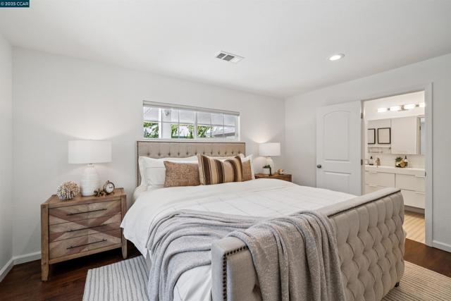 1519 Sunny Ct, Walnut Creek CA: https://media.crmls.org/mediaz/a196bb49-576c-420b-aaaa-b7b6d296539f.jpg