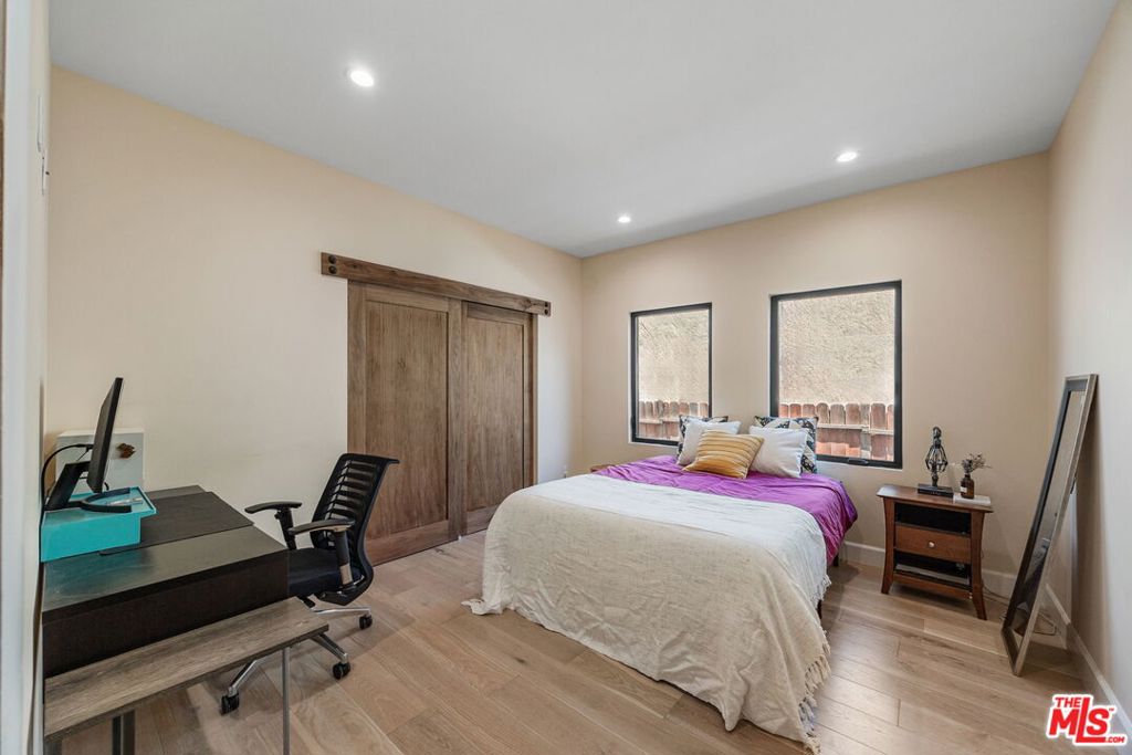 MLS #25537291 img 22