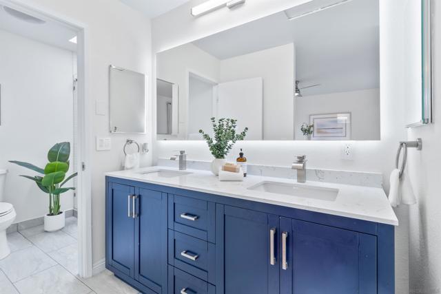 2362 Altisma Way, Carlsbad CA: https://media.crmls.org/mediaz/a19a01b5-105a-4dec-a584-1e720e7838d4.jpg