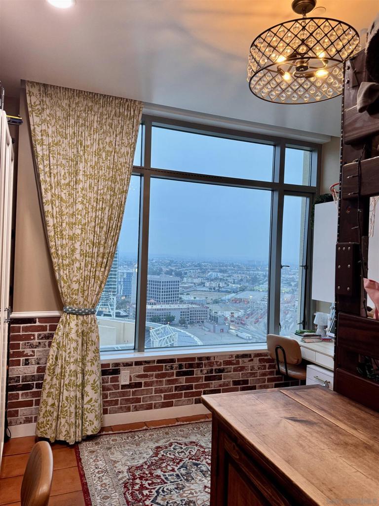 MLS #250036609SD img 27