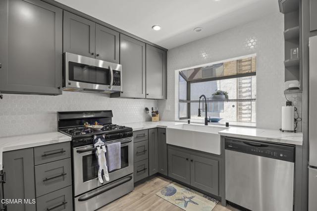 26341 W Bravo Lane, Calabasas CA: https://media.crmls.org/mediaz/a19ab15d-68a6-42d7-b0d4-1fc832fb7f52.jpg