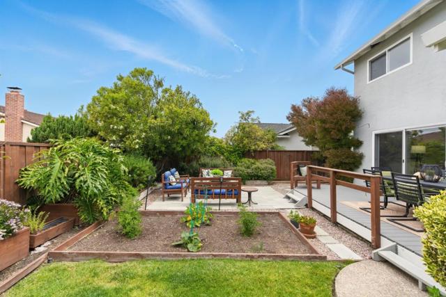 942 Constitution Drive, Foster City CA: https://media.crmls.org/mediaz/a19bb8c6-0966-41bd-90e4-474e33aa3a8c.jpg