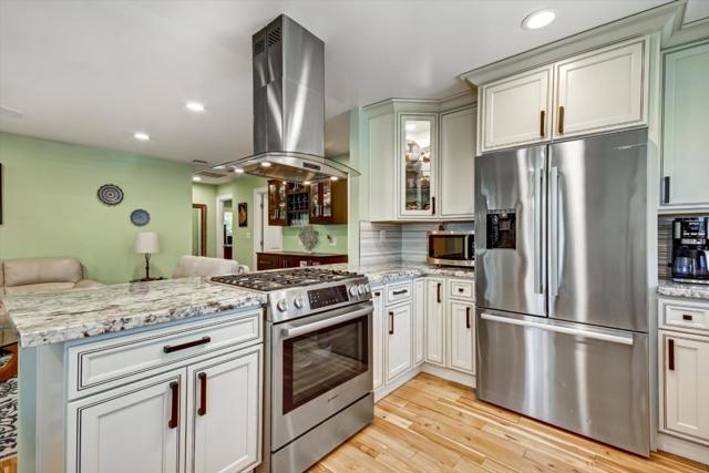 163 Roxbury, Santa Clara CA: https://media.crmls.org/mediaz/a19bc68c-5242-4d67-ad0c-da0852b375f8.jpg