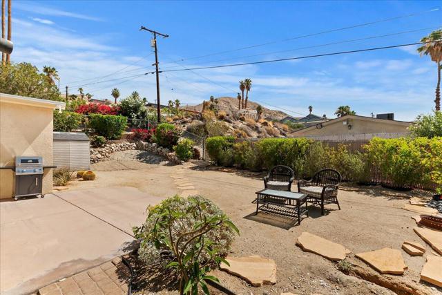 12300 Redbud Road, Desert Hot Springs CA: https://media.crmls.org/mediaz/a19cd812-7c8e-4aa6-8b21-a456bd2f5841.jpg