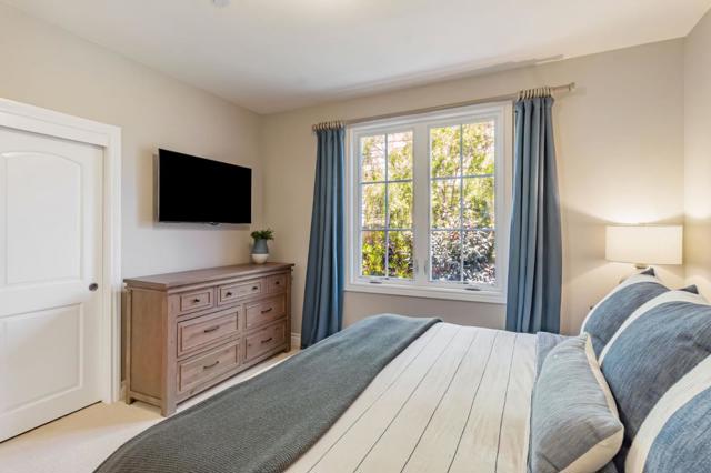121 Carnoustie Drive, Half Moon Bay CA: https://media.crmls.org/mediaz/a19f41f2-e69f-45b5-97a2-38e19ba1cd3d.jpg