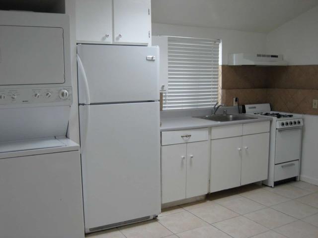 30 Boston Avenue, San Jose CA: https://media.crmls.org/mediaz/a19f4728-1435-4ef8-92ea-5177fa627623.jpg
