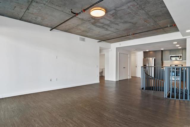 Detail Gallery Image 16 of 55 For 5750 Hollywood Bld #232,  Los Angeles,  CA 90028 - 1 Beds | 1 Baths