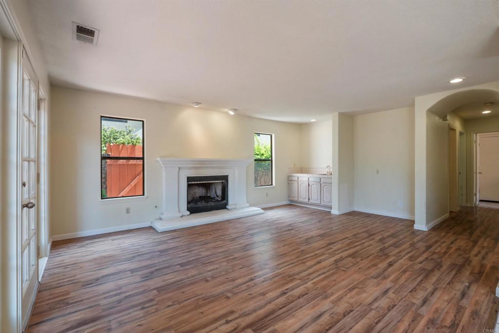 2246 Janis Way - photo 12